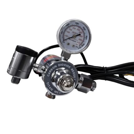 REGULADOR DE CO2 CON CALENTADOR TITAN MEDICAL GGA-320